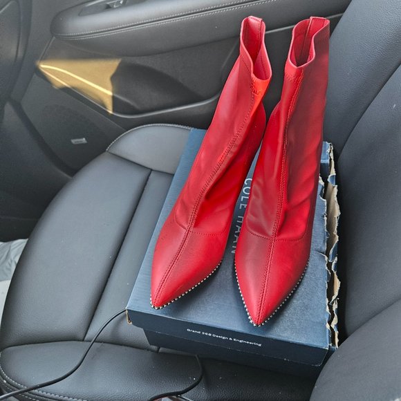 Boots - Picture 3 of 3